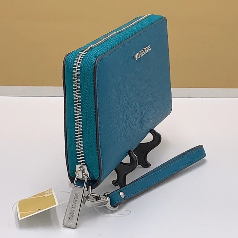 NWT MICHAEL KORS LARGE CONTINENTAL WRISTLET LAGOON COLOR